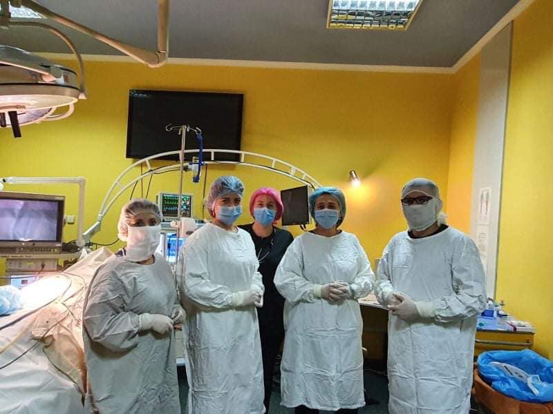 Львівські хірурги видалили у пацієнтки-підлітка 5-кілограмове утворення на весь живіт