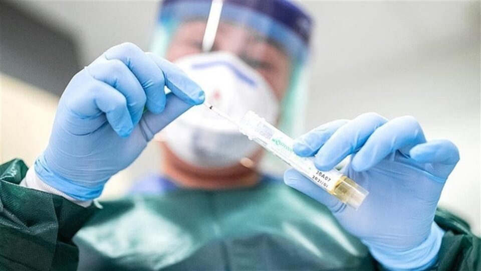 Перевірятимуть всіх: тепер тести на COVID-19 робитимуть також хворим на ГРВІ і пневмонію