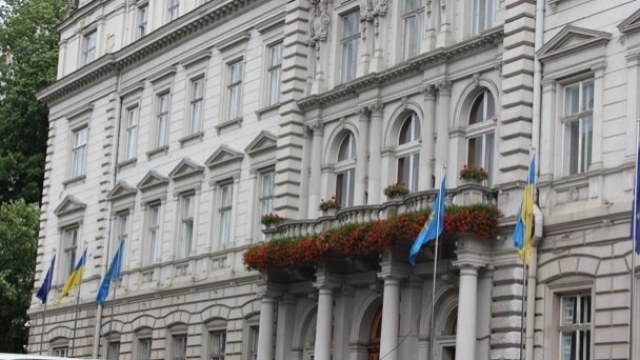 Як у Львові обирали голову обласної ради: у соцмережах оприлюднили цікаве фото