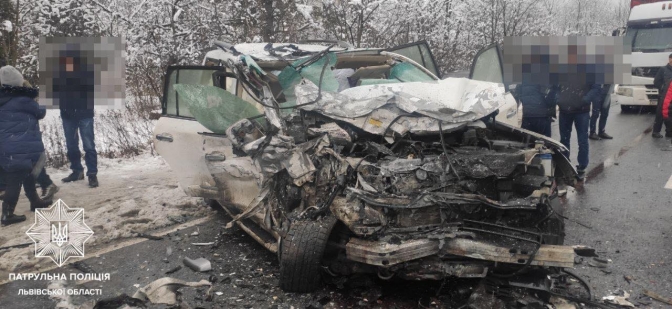 Двоє загинули, ще четверо у лікарні: на Сколівщині трапилась масштабна аварія