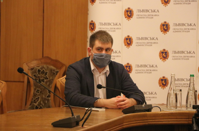 Чиновника із Львіської ОДА взяли на хабарі
