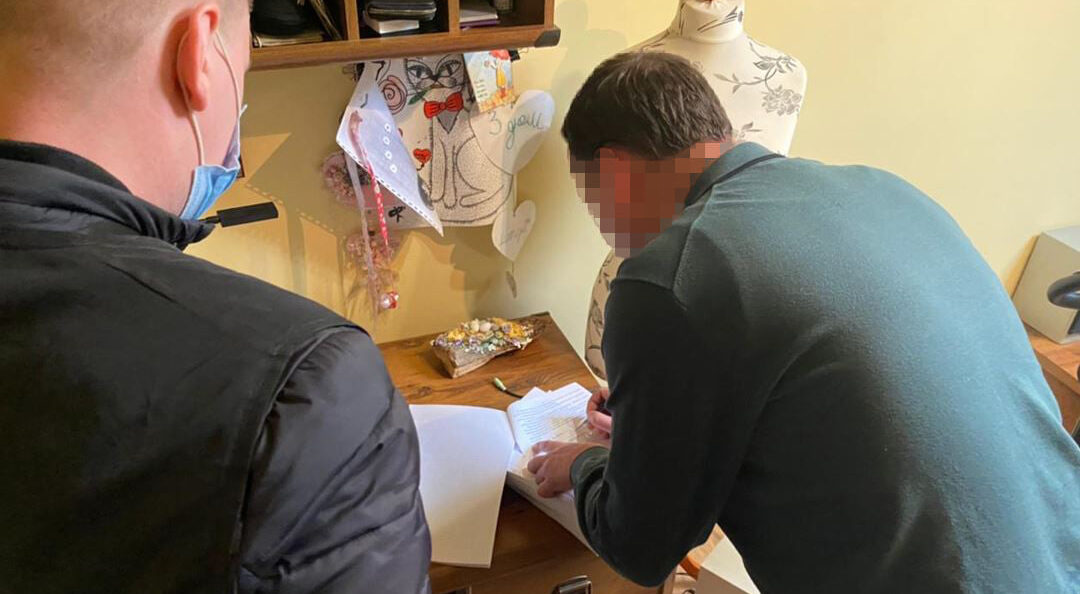 Керівник підприємства привласнив 2 мільйони гривень за невідремонтовані дороги на Городоччині