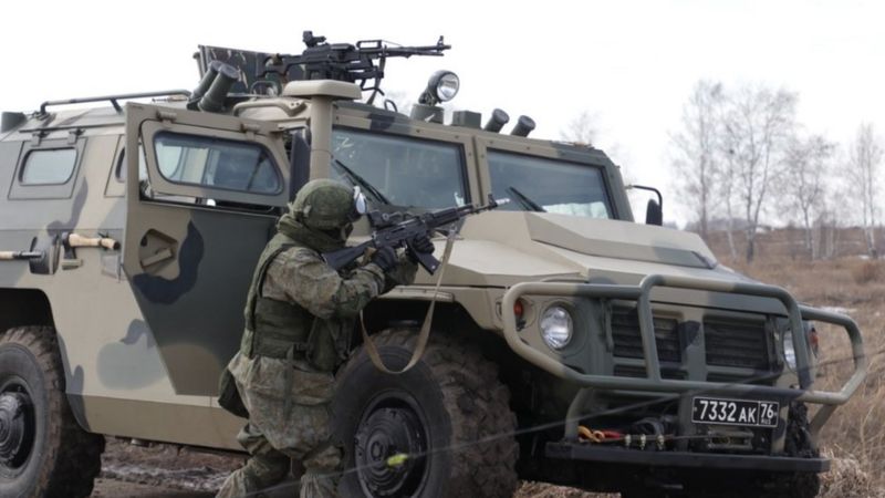 Біля кордону України Росія розгорнула великий військовий табір