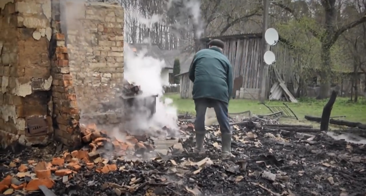 Господар згорів заживо: на Яворівщині пожежа вщент знищила будинок