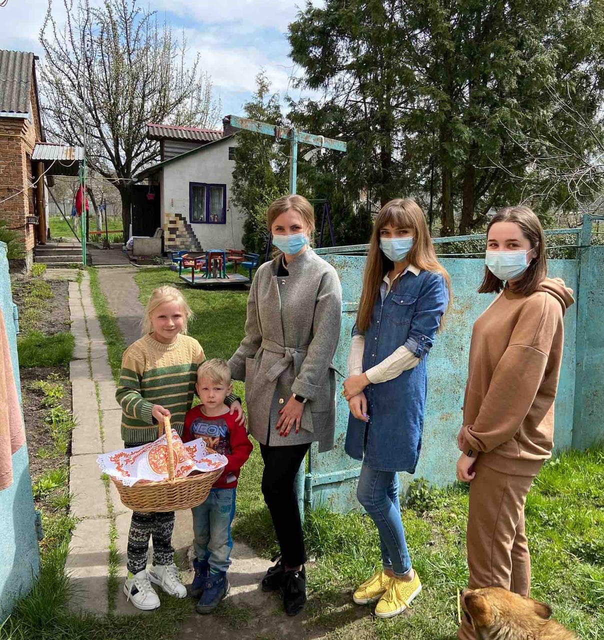 350 великодніх кошиків роздали потребуючим на Яворівщині