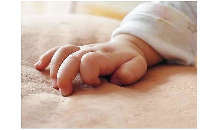 Однорічній Анні-Марії, яка народилася без очей, потрібні кошти на шість операцій