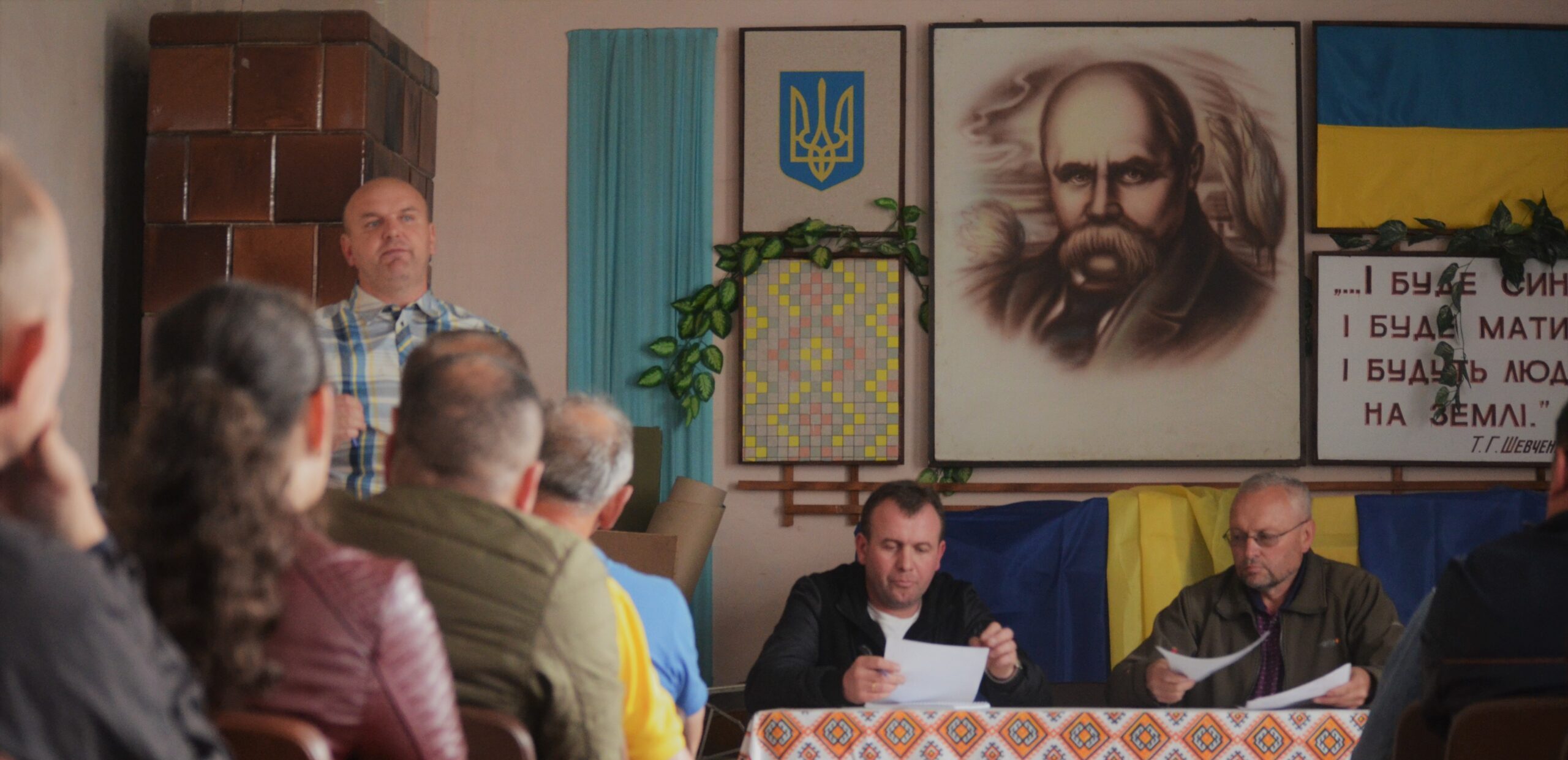 «Такі рішення не можуть прийматись кулуарно»: мешканці Стрілківської громади обурені призначенням в.о. директора Нацпарку