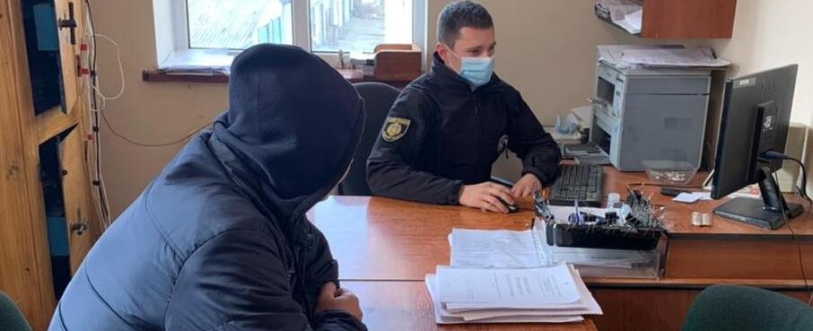 На Великдень мешканець Червоноградського району покалічив ножем свого 16-річного племінника