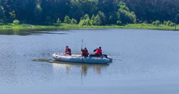 «Друзі намагалися його врятувати»: в озері біля Львова втопився 15-річний підліток