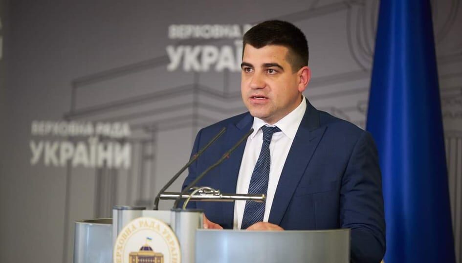 Не можна допустити закриття шкіл на Львівщині, – Павло Бакунець