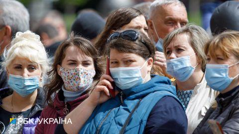 Головний медик Львівщини розповів, коли слід чекати на нову хвилю коронавірусу