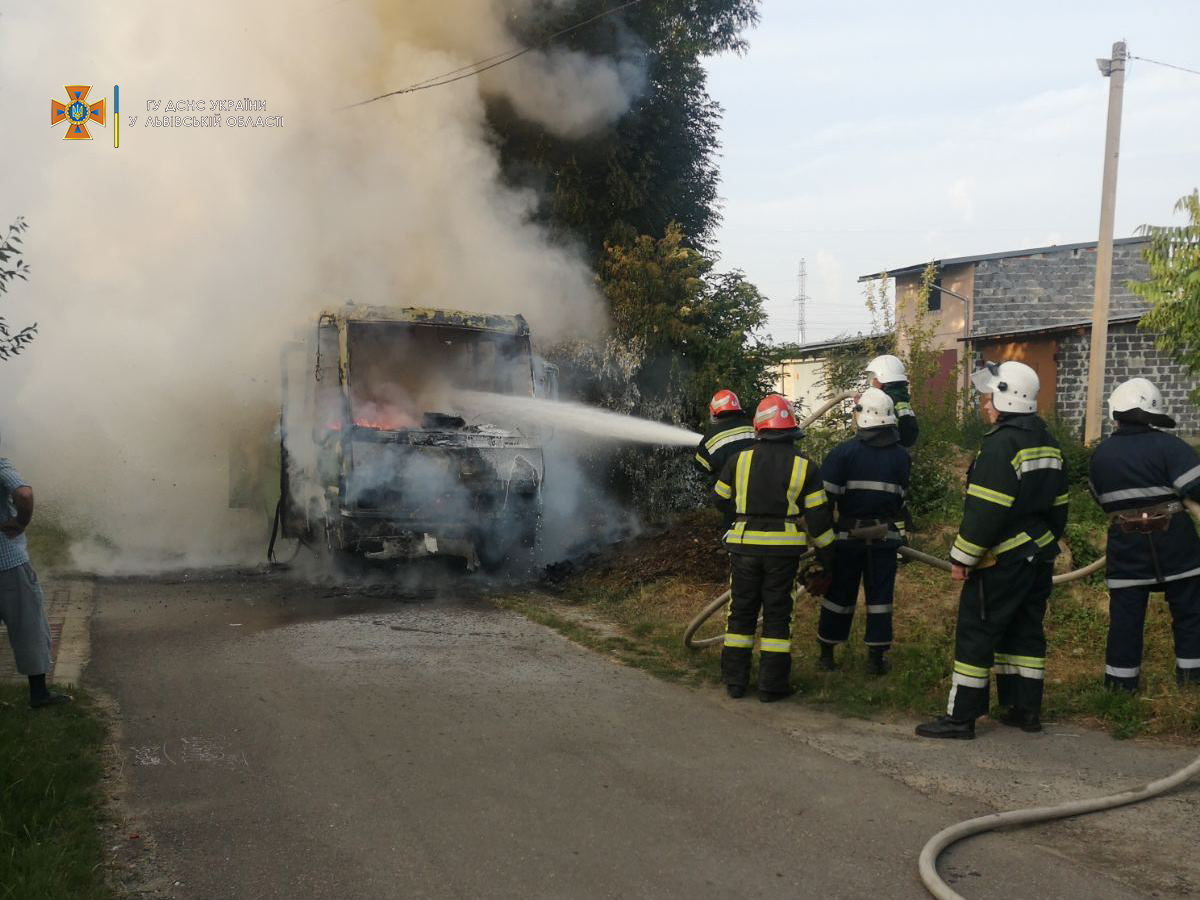 На Стрийщині вщент згорів рейсовий автобус