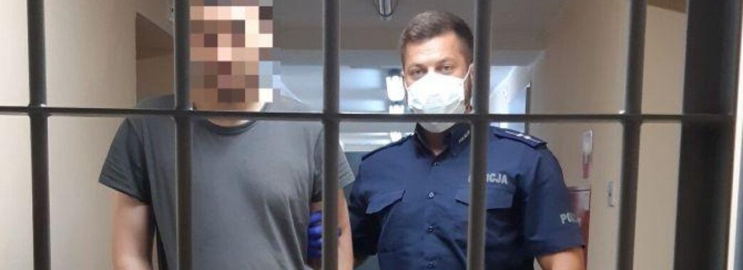 Бив кулаками по голові: за знущання над власною матір’ю до польської тюрми можуть посадити українця