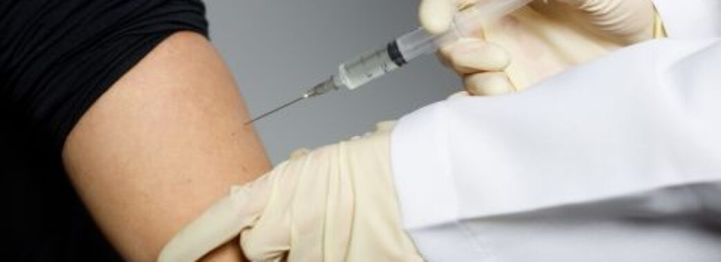 Через чотири години після щеплення вакциною Pfizer помер 47-річний українець