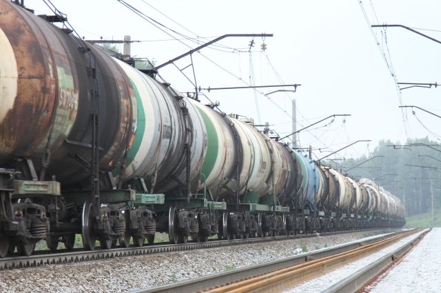 У Львові жінку вдалило струмом, коли та робила селфі на даху поїзда(Відео)