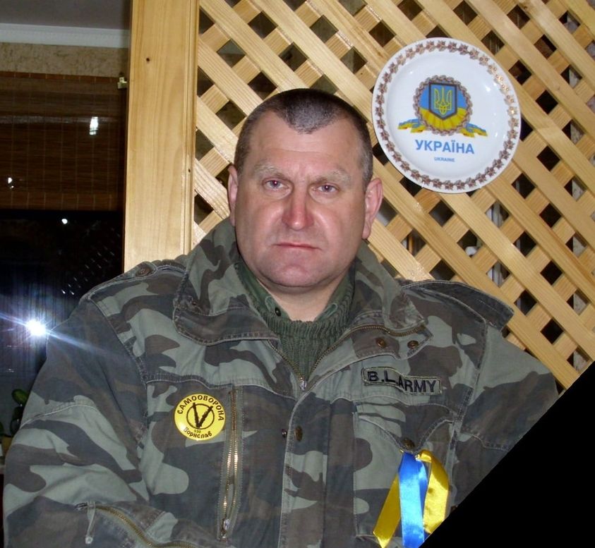 «Такі люди не повинні так скоро йти із життя»: у Бориславі прощаються із волонтером та активістом Романом Деленгевичем