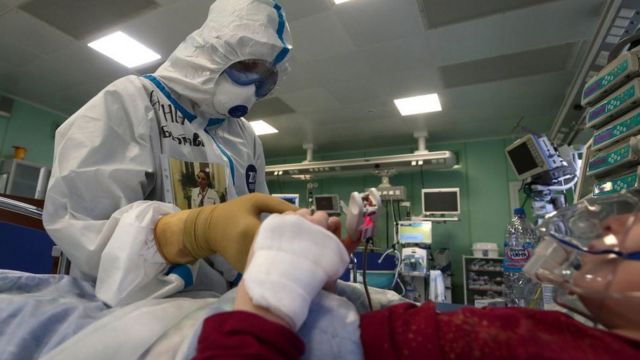 Близько сотні госпіталізованих та майже 300 нових хворих на Львівщині: статистика коронавірусу за добу