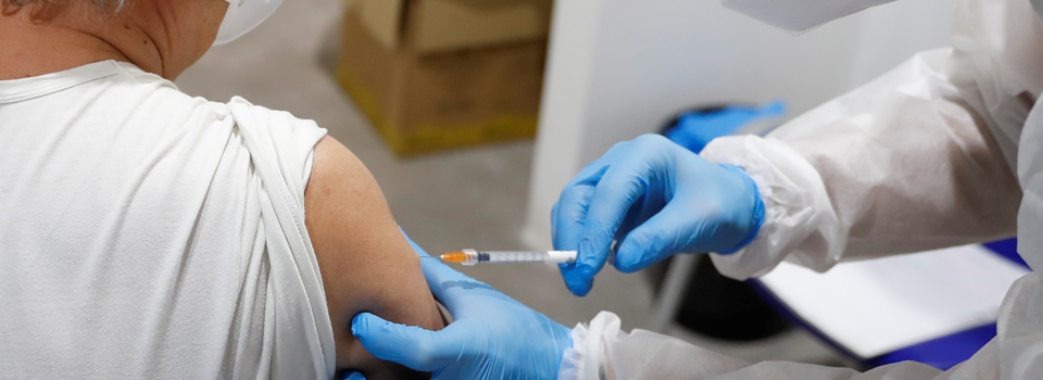 «COVID-19 стає пандемією нещеплених»: МОЗ планує послабити карантин для вакцинованих