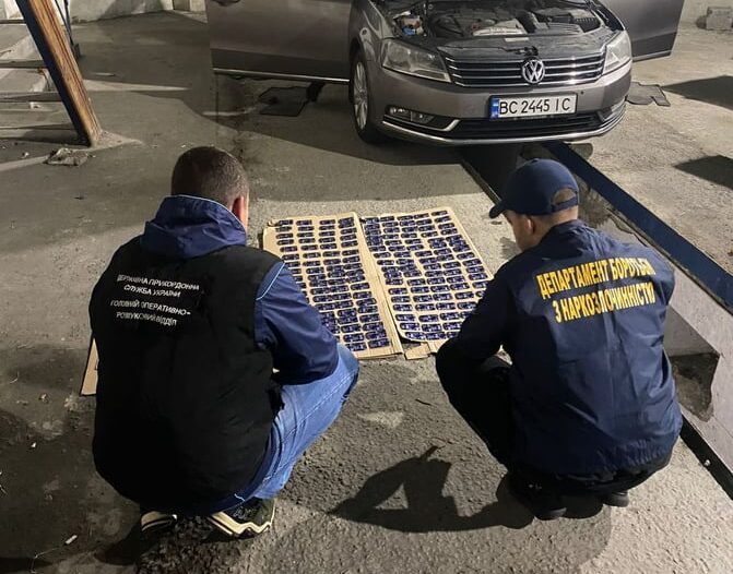 У «Краковці» з контрабандою наркотичних речовин затримали скандального активіста