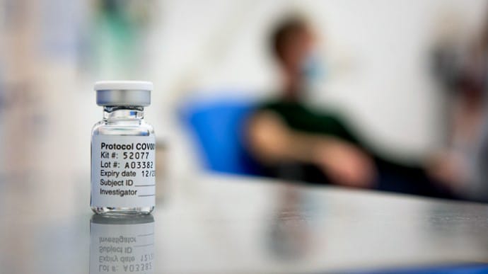 На вчителів і чиновників чекає обов’язкова вакцинація