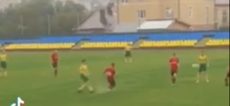 Футбол у воді: в Самборі затопило нещодавно відкритий стадіон (Відео)