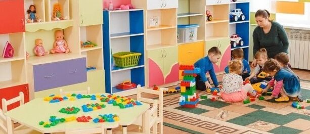 Дитячі садки у Львові з наступного тижня не закриють: міська влада заспокоїла батьків дошкільнят