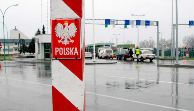 Польські прикордонники вилучили в українців понад півтисячі фальшивих COVID-cертифікатів