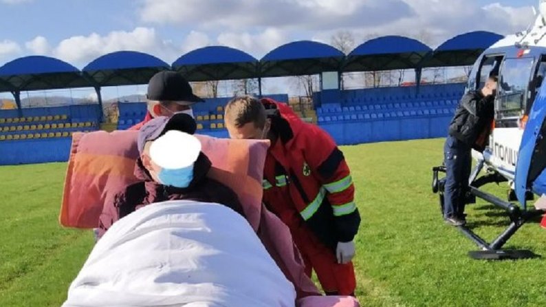 Підозра на інсульт: 15-річного мешканця Самбірщини екстрено доправили гелікоптером до львівської лікарні
