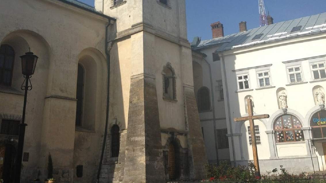 Директорка львівської гімназії заплатить 34 тисячі гривень штрафу через роботу у час карантину