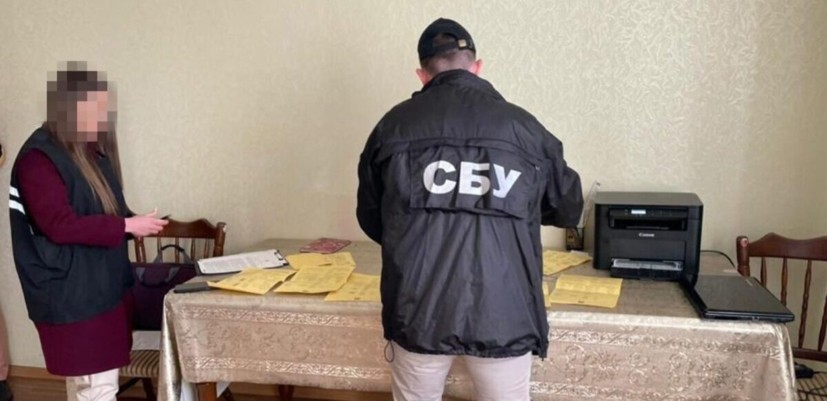 250 євро за сертифікат: поліція викрила велику мережу Covid-аферистів