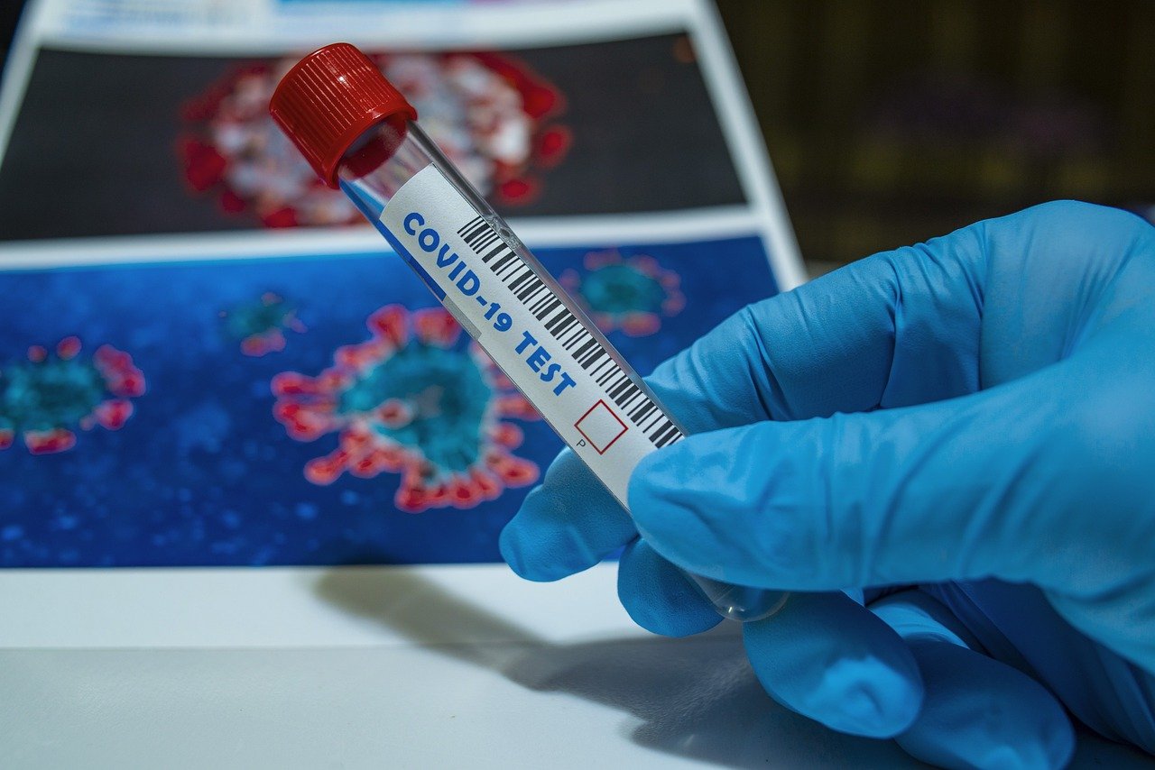 Ще пів тисячі мешканців Львівщини захворіли на коронавірус