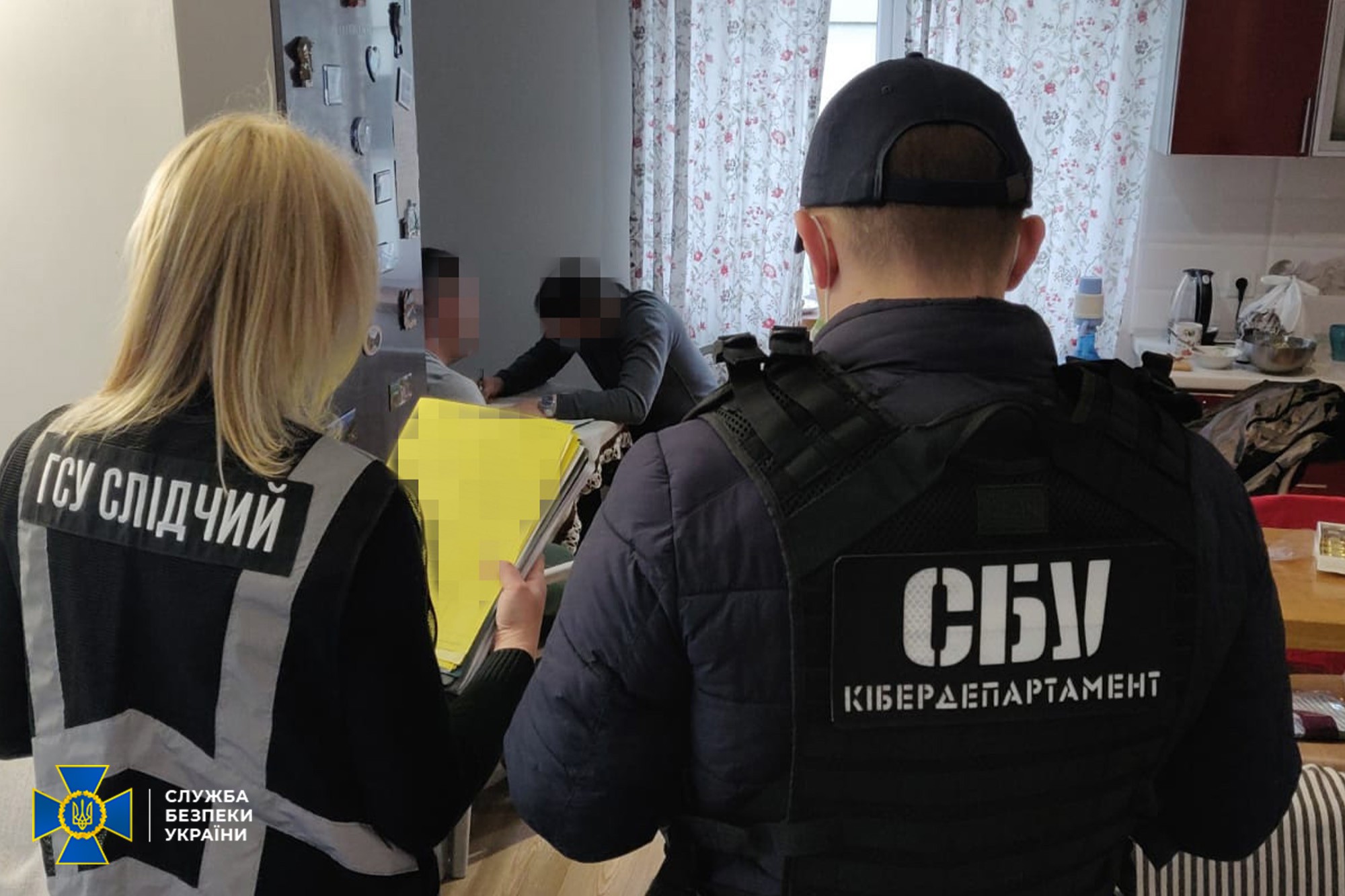 По 1000 сертифікатів  в місяць: мільйони гривень заробили зловмисники на фейкових свідоцтвах про вакцинацію