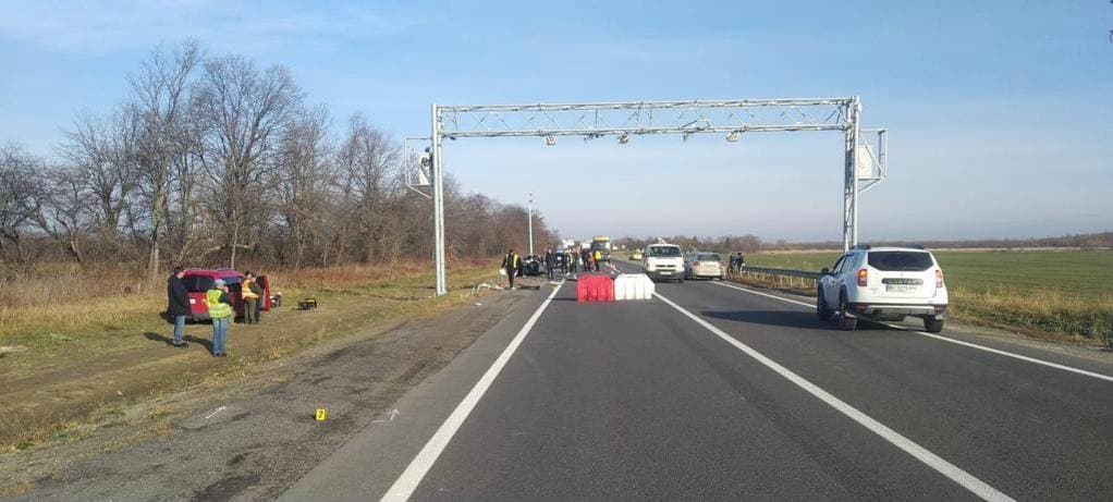 На трасі Київ-Чоп біля Стрия загинув водій “Шкоди” (відео)
