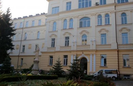 В обласній лікарні відкривають пологове відділення