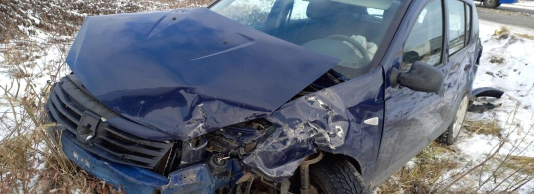 У Жовкві зіткнулися автомобілі: постраждала жінка