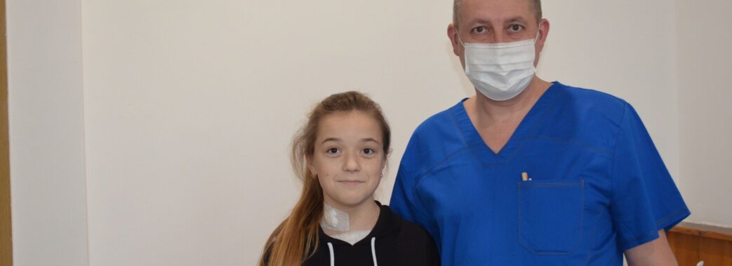 Почалось кашлем, закінчилось – пухлиною: у Львові прооперували 13-річну дівчинку