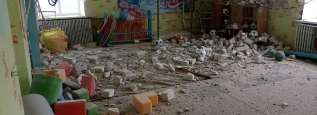 Окупанти обстріляли Станицю Луганську: снаряд влучив у дитсадок