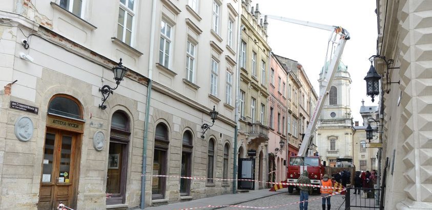 У Львові назвали попередню причину обвалу в кам’яниці у центрі