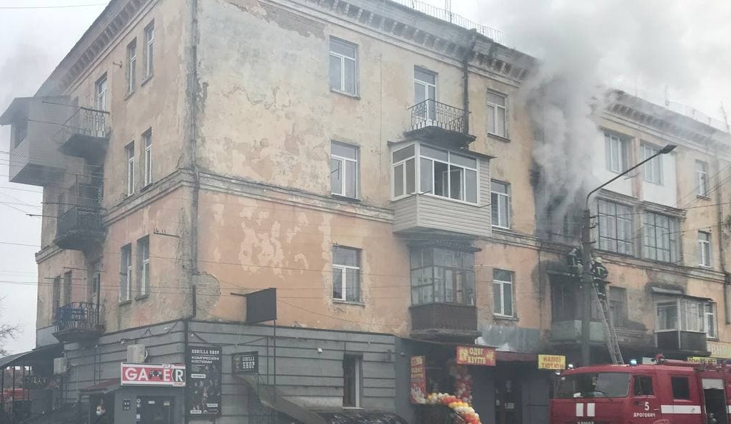 В Дрогобичі в пожежі постраждав чоловік (ВІДЕО)