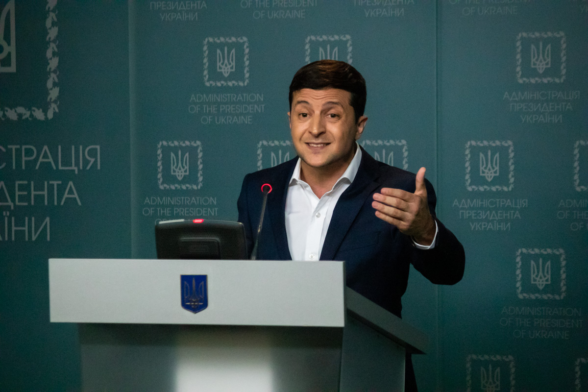 «Велика помилка»: Зеленський прокоментував переїзд дипмісій до Львова