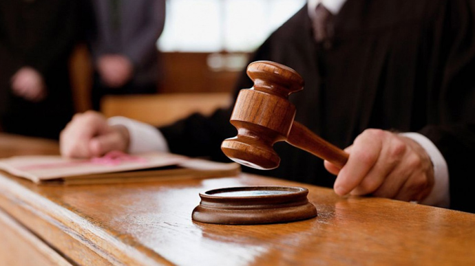 Суд у Нідерландах звільнив двох українців, щоб ті взяли участь у війні з росією