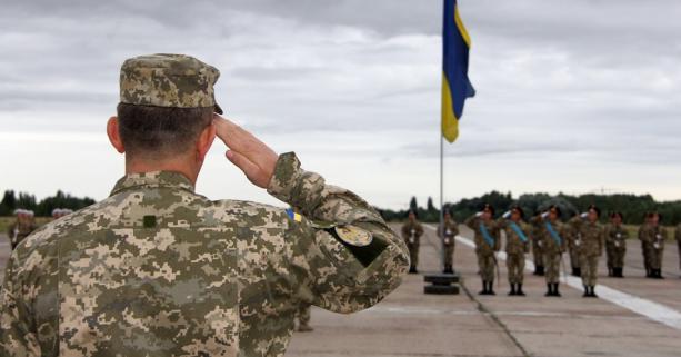 Приїжджим на Львівщину чоловікам необхідно стати на військовий облік