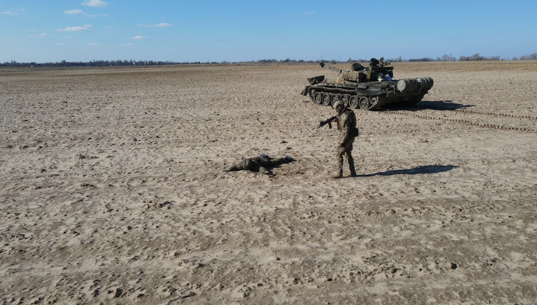 10 тисяч доларів за танк: російський військовий здався разом з технікою