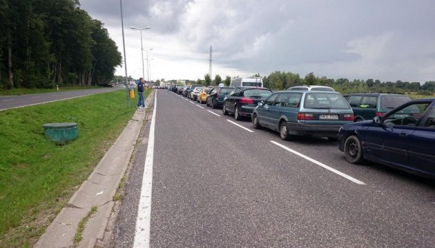 Від початку війни польський кордон через Львівщину перетнули понад мільйон людей