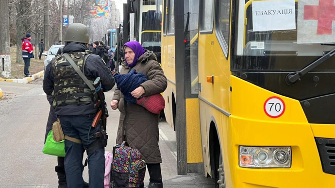 На сьогодні погодили 2 гуманітарні коридори: з Маріуполя та Мелітополя