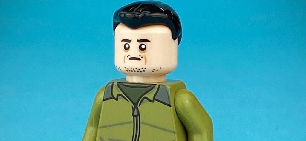 Рітейлер LEGO випустив лімітовані фігурки Зеленського та коктейлю Молотова