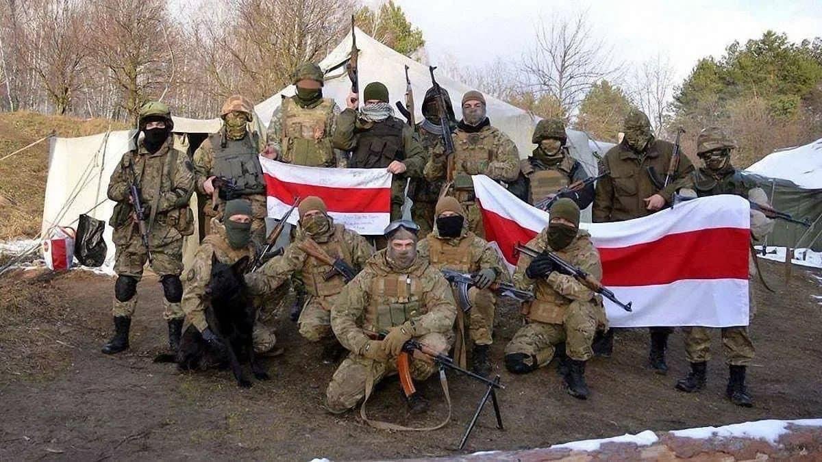 Більше тисячі: в Україну прибудуть добровольці з різних держав