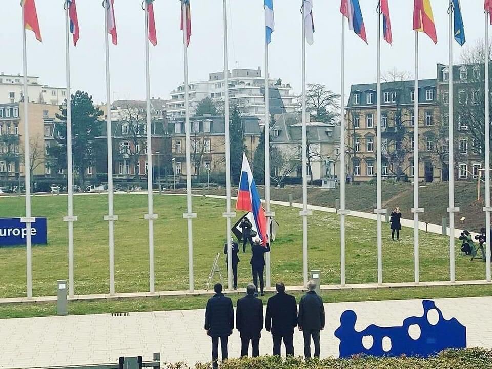 Вже спустили прапор: росію виключили з Ради Європи