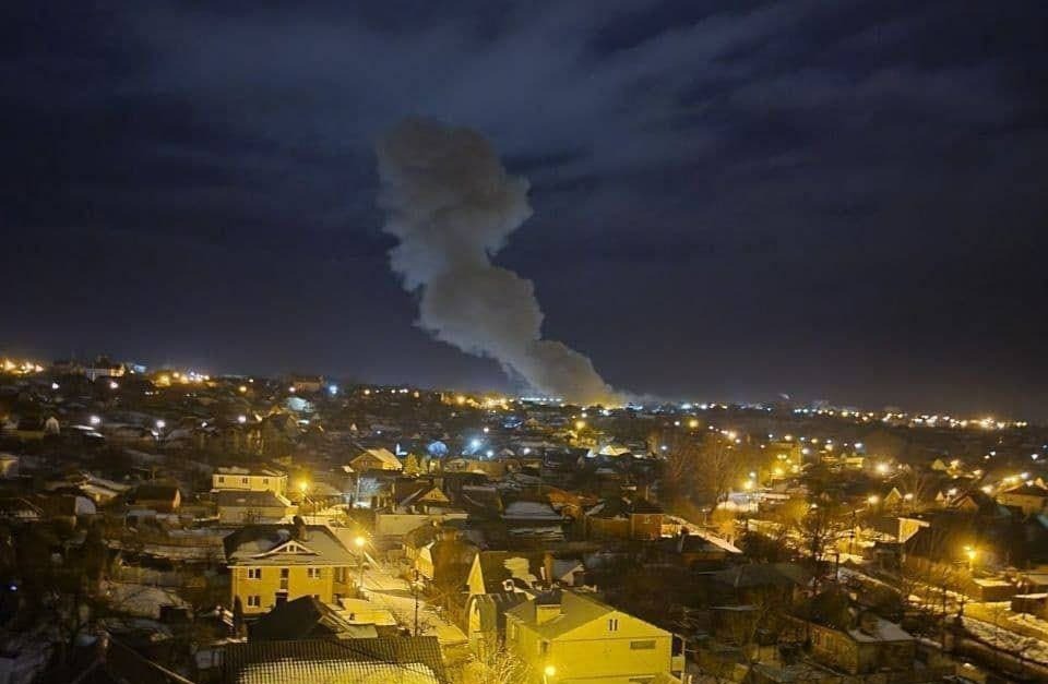 Вночі ворог скинув бомби на жителів Сум: серед загиблих є діти (ВІДЕО)