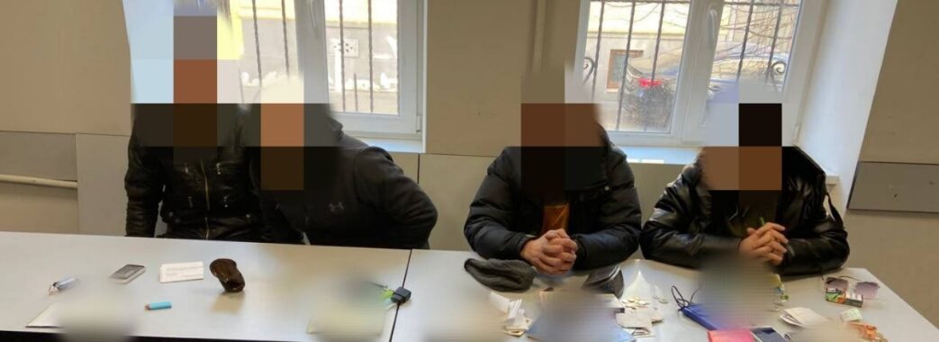 У Львові затримали чотирьох підозрілих з кримінальним минулим